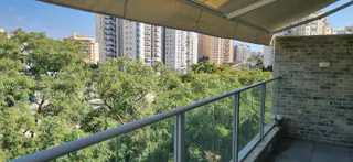 עבודה של בן, מתקין סוככים (14)