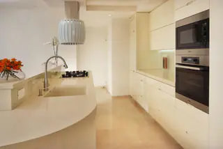 עבודה של אורי, שיפוצניק (24)