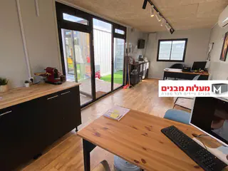 משרד יביל / נייד ופנים המבנה – מעבודות מעלות מבנים ניידים, מבנים יבילים (38)