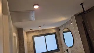 עבודה של רפאל, חשמלאי (1)
