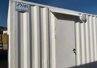 מבנה שירותים ומקלחות, מכולה / מבנה ממכולה וחזית חיצונית – מעבודות תהל, מבנים יבילים (17)