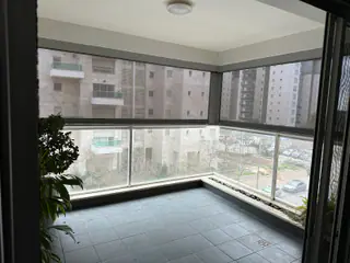 עבודה של איציק, מתקין סוככים (6)