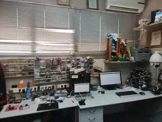 עבודה של אייל, טכנאי מחשבים (31)