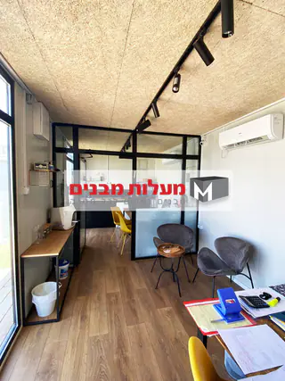 משרד יביל / נייד ופנים המבנה – מעבודות מעלות מבנים ניידים, מבנים יבילים (16)