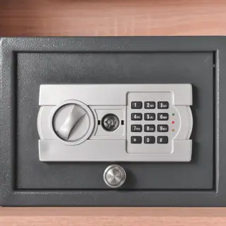עבודה של דוד, מנעולן (5)