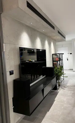 עבודה של דן, טכנאי מזגנים (1)