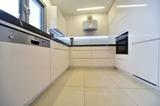 עבודה של אורי, קבלן שיפוצים (28)