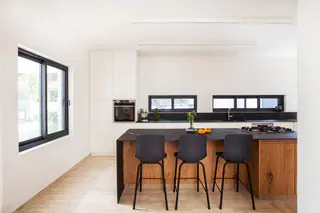 עבודה של אורי, שיפוצניק (10)