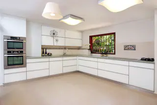 עבודה של אורי, קבלן שיפוצים (3)