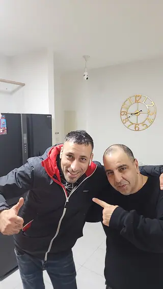 עבודה של קובי, אינסטלטור (111)