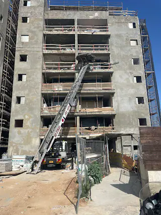 עבודה של אבי, מפעיל מנוף (7)