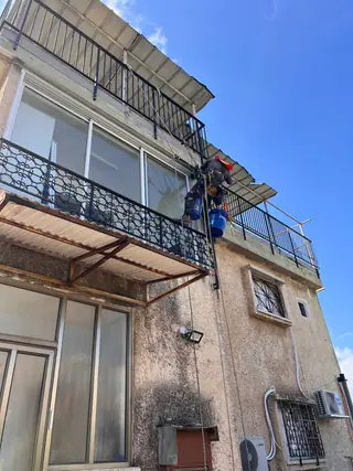 עבודה של רפאל, קבלן איטום (6)