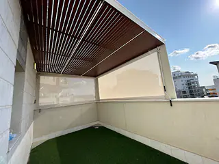 עבודה של איציק, מתקין סוככים (19)