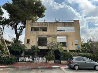 עבודה של אלי, גוזם עצים (12)