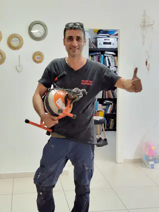 עבודה של קובי, אינסטלטור (45)