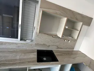 עבודה של יהודה, קבלן שיש (18)