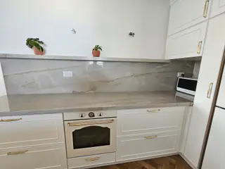 עבודה של יהודה, קבלן שיש (68)