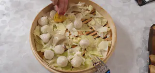 עבודה של גיא, חברת קייטרינג (64)
