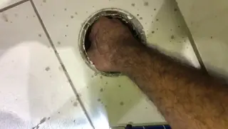 עבודה של קובי, אינסטלטור (46)