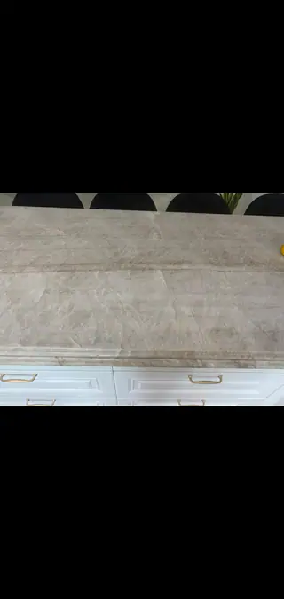 עבודה של יהודה, קבלן שיש (71)