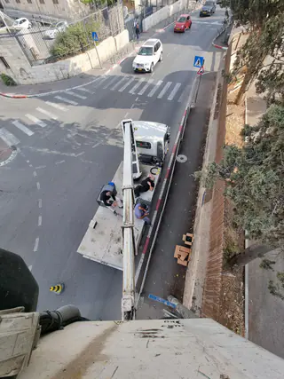עבודה של אלירן, מפעיל מנוף (13)