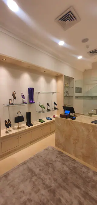 עבודה של יהודה, קבלן שיש (26)