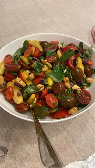 עבודה של גיא, חברת קייטרינג (45)