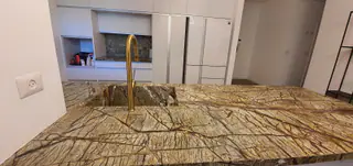 עבודה של יהודה, קבלן שיש (45)