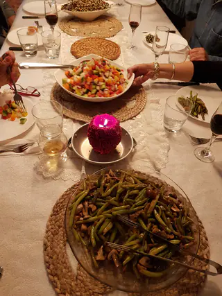 עבודה של גיא, חברת קייטרינג (36)