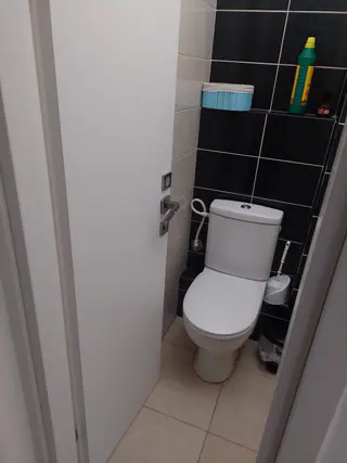 עבודה של קובי, אינסטלטור (233)