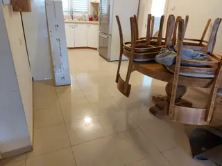 עבודה של אליהו, מתקין פרקטים (10)