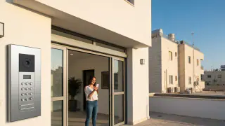 אינטרקום עם מצלמה – דגמים מומלצים ומחירים איור למאמר: אינטרקום עם מצלמה