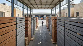 איור למאמר: דק סינטטי עודפים ומבצעים