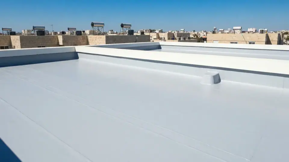 ממה מורכב המחיר של איטום פולי גג?